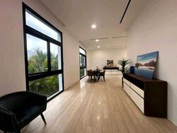 Grove Avenue (D10), Semi-Detached #539658141